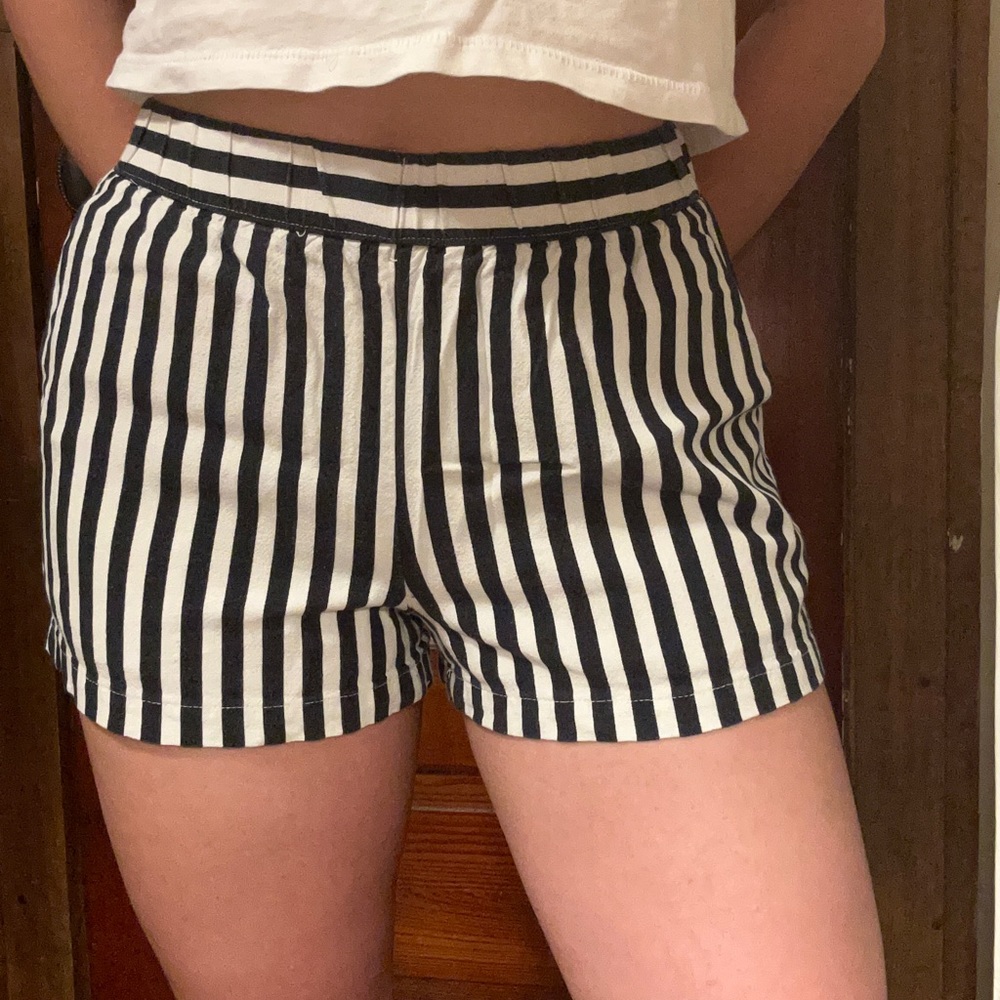 Paperboy shorts!!